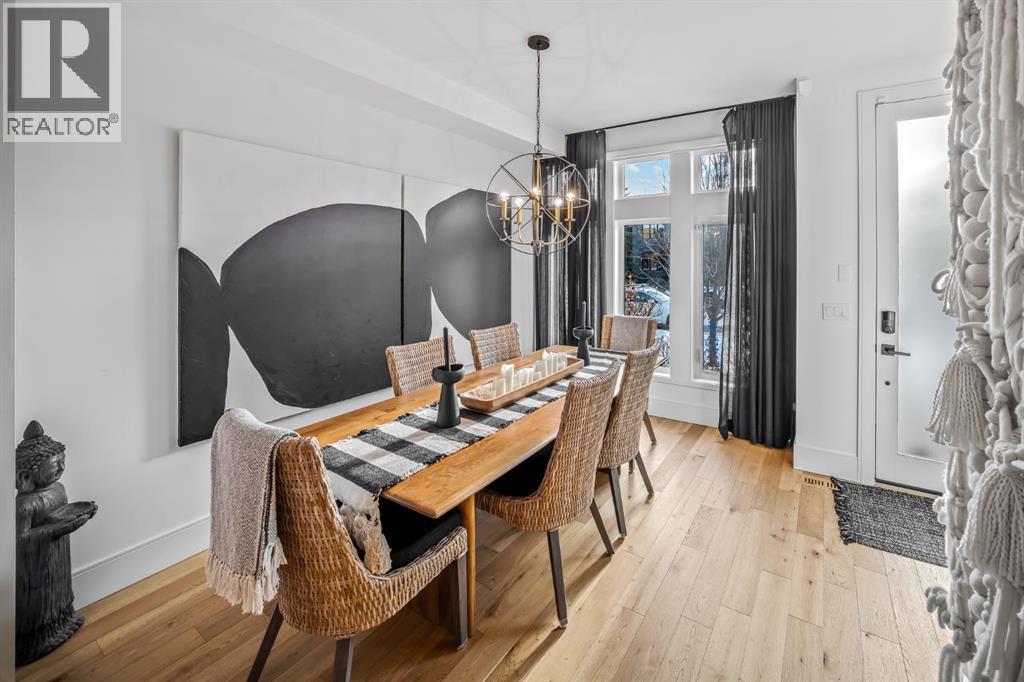 Duplex for Sale in 1910 48 Avenue SW|Calgary, Alberta T2T2T3 3