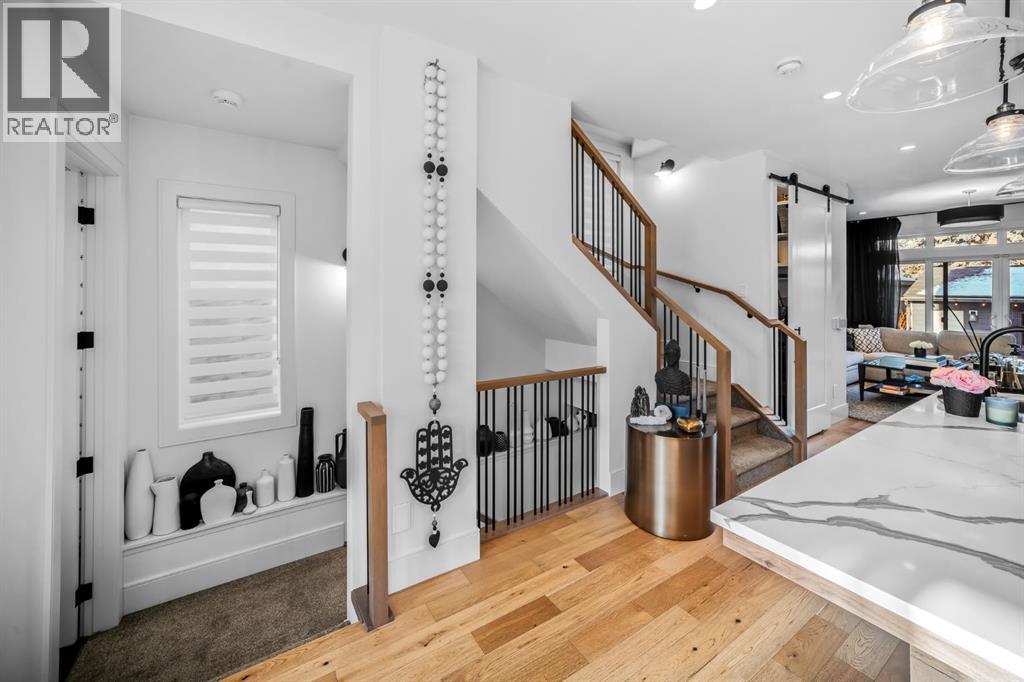 Duplex for Sale in 1910 48 Avenue SW|Calgary, Alberta T2T2T3 5