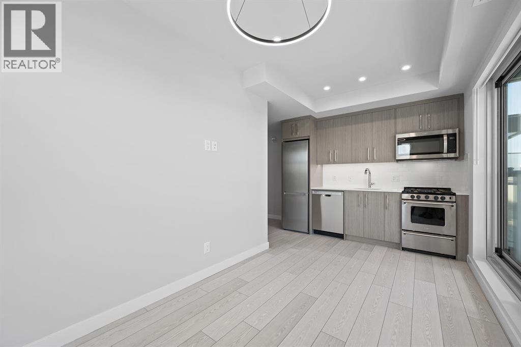 Apartment for Sale in 402, 110 18A Street NW|Calgary, Alberta T2N5G5 5