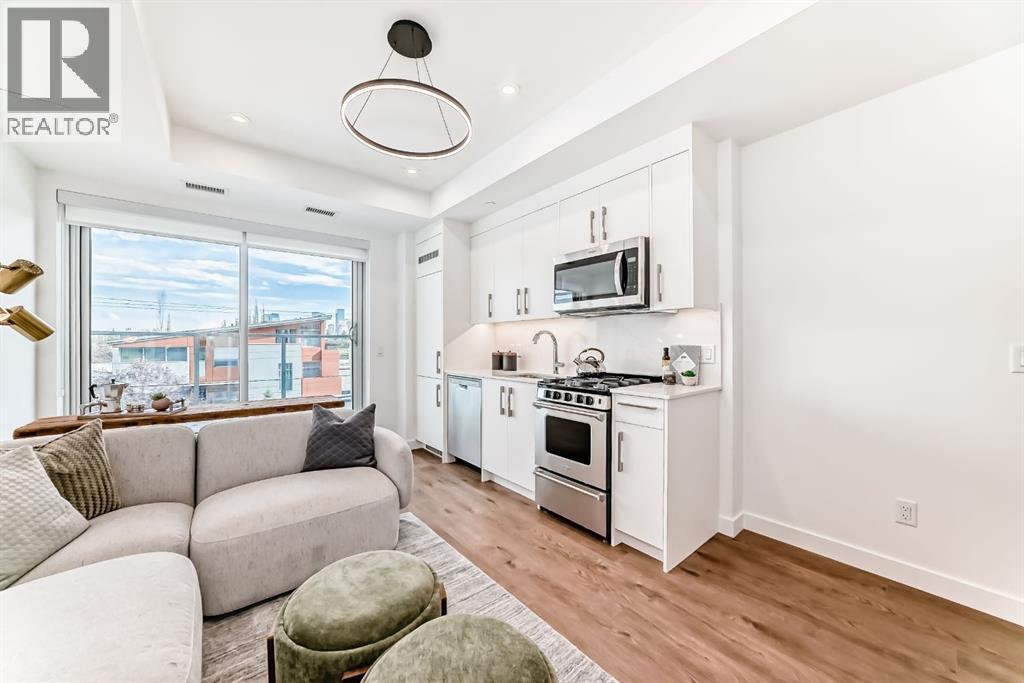 Apartment for Sale in 252, 110 18A Street NW|Calgary, Alberta T2N5G5 4