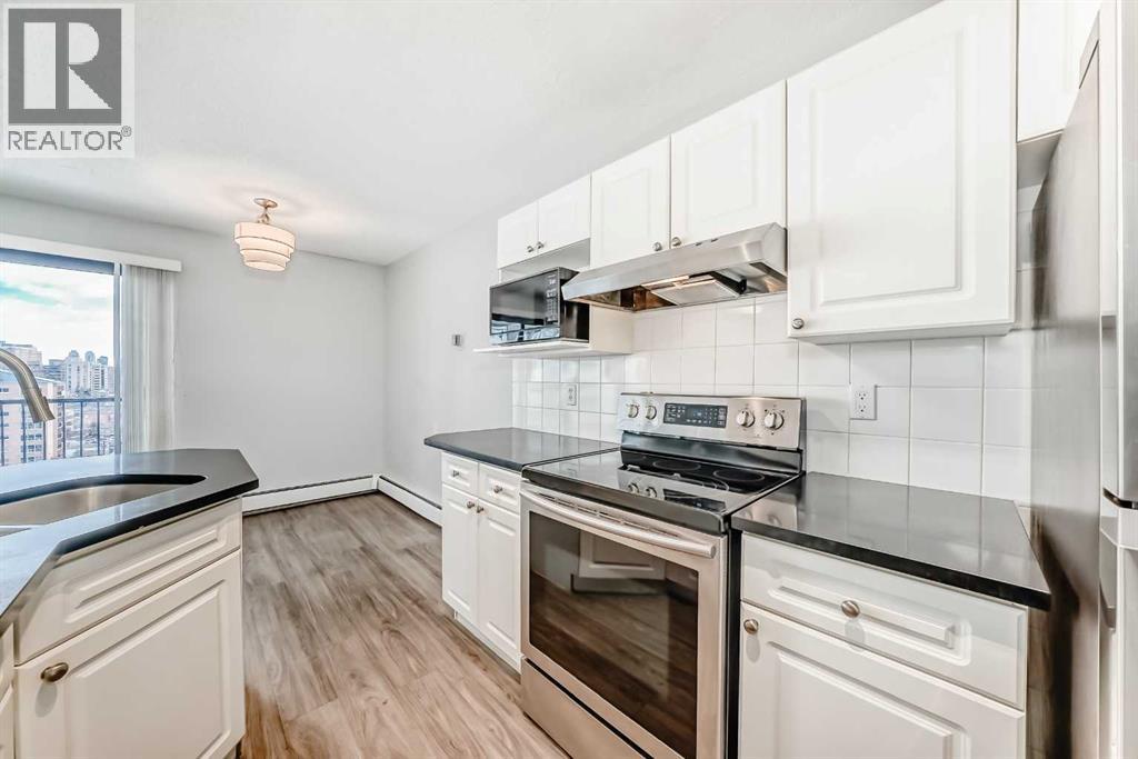 Apartment for Sale in 903, 1330 15 Avenue SW|Calgary, Alberta T3C3N7