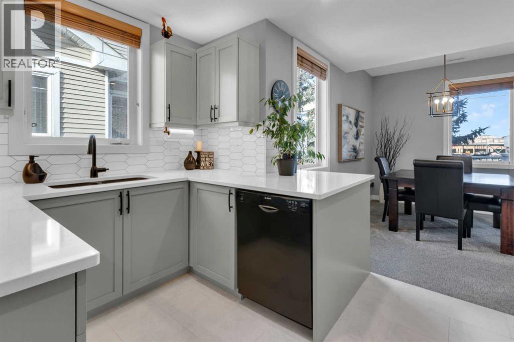 Row / Townhouse for Sale in 902, 8000 Wentworth Drive SW|Calgary, Alberta T3H5K9 4