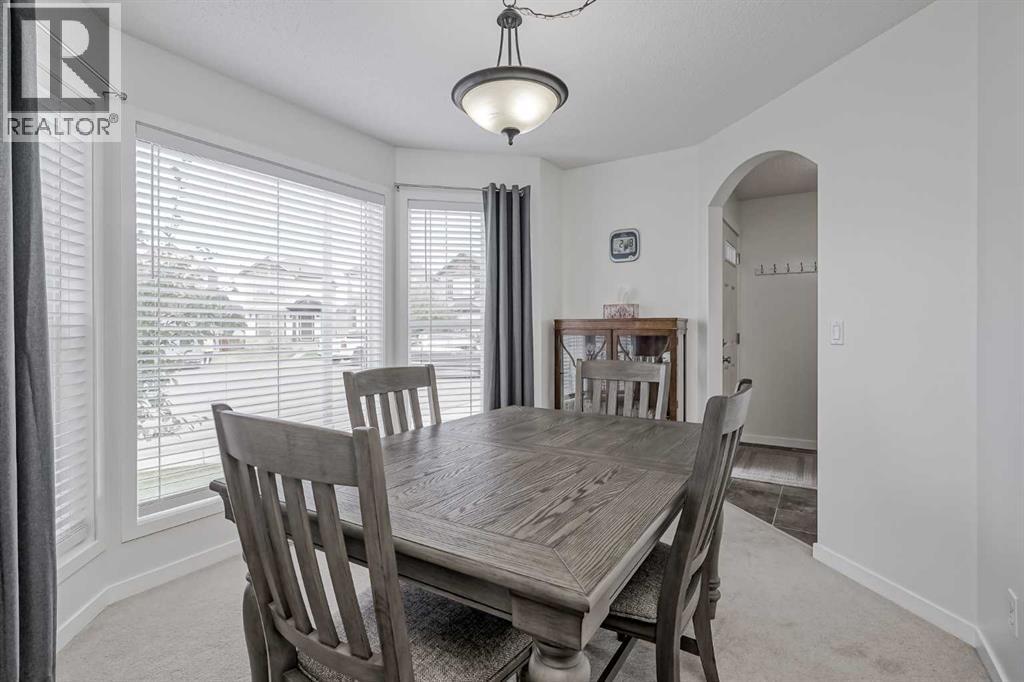 House for Sale in 52 Autumn Court SE|Calgary, Alberta T3M0P4 5