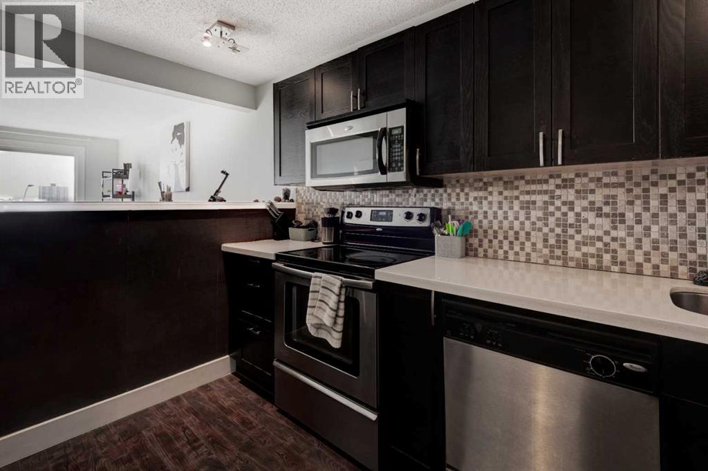 Apartment for Sale in 407, 510 58 Avenue SW|Calgary, Alberta T2V0H6 3