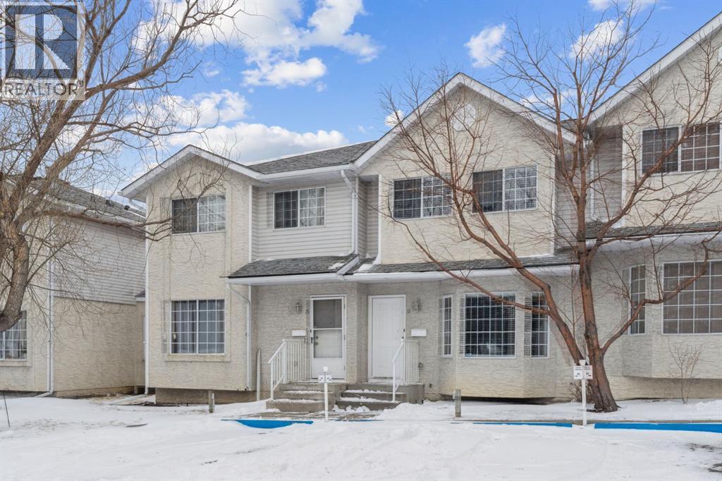 Row / Townhouse for Sale in 11 BEDFORD Manor NE|Calgary, Alberta T3K4B8 3