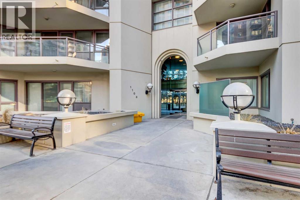 Apartment for Sale in 210, 1108 6 Avenue SW|Calgary, Alberta T2P5K1 2
