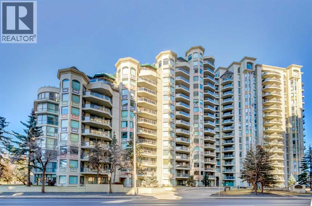 Apartment for Sale in 210, 1108 6 Avenue SW|Calgary, Alberta T2P5K1