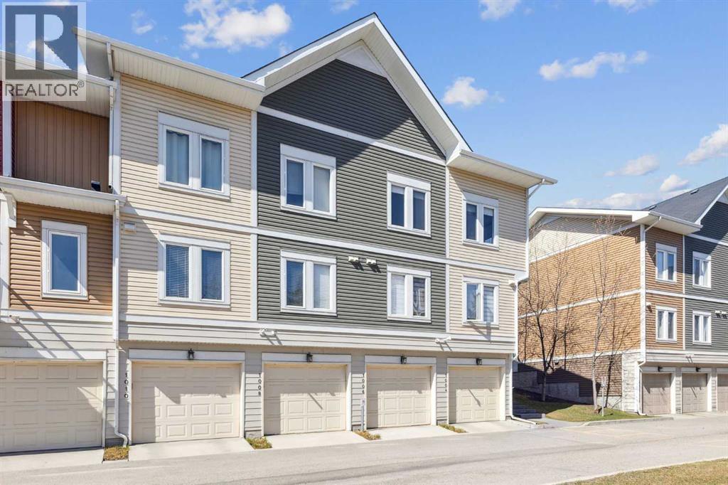 Row / Townhouse for Sale in 1006 Auburn Bay Square SE|Calgary, Alberta T3M0Y8 4