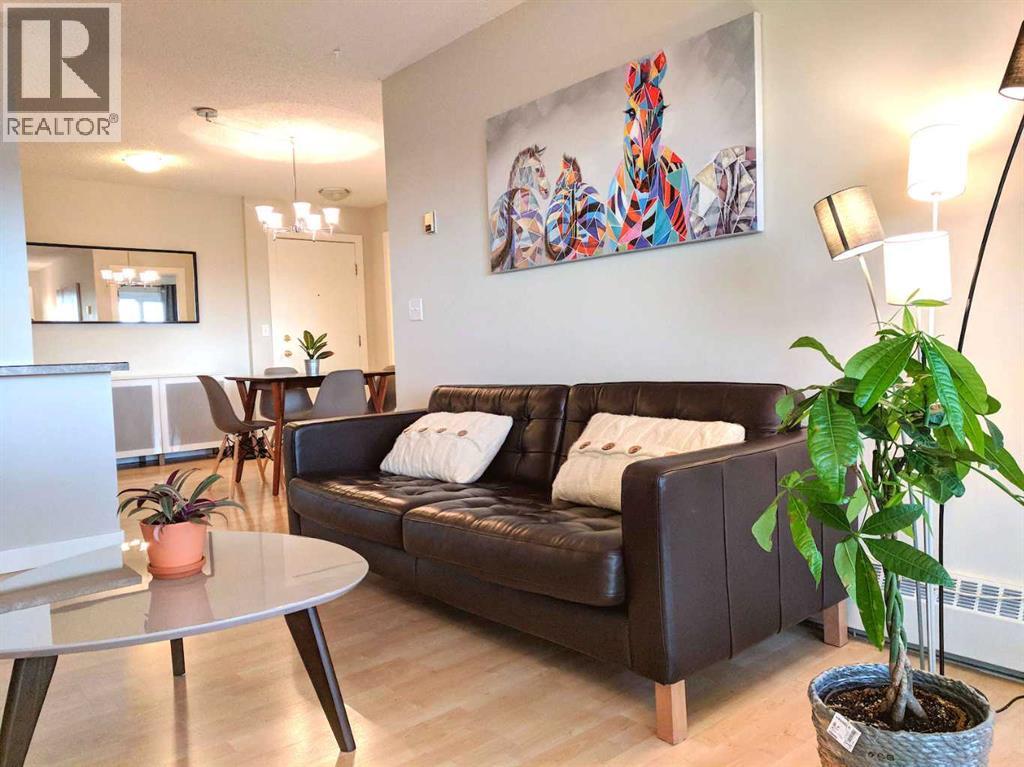 Apartment for Sale in 405, 3737 42 Street NW|Calgary, Alberta T3A2M8 5