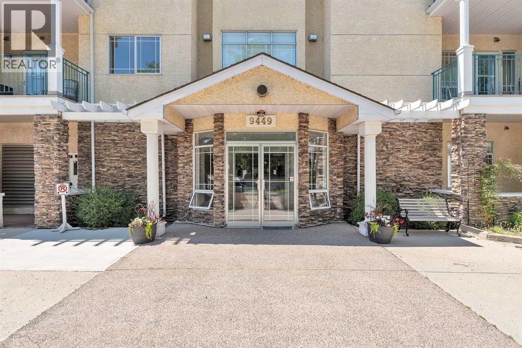 Apartment for Sale in 108, 9449 19 Street SW|Calgary, Alberta T2V5J8