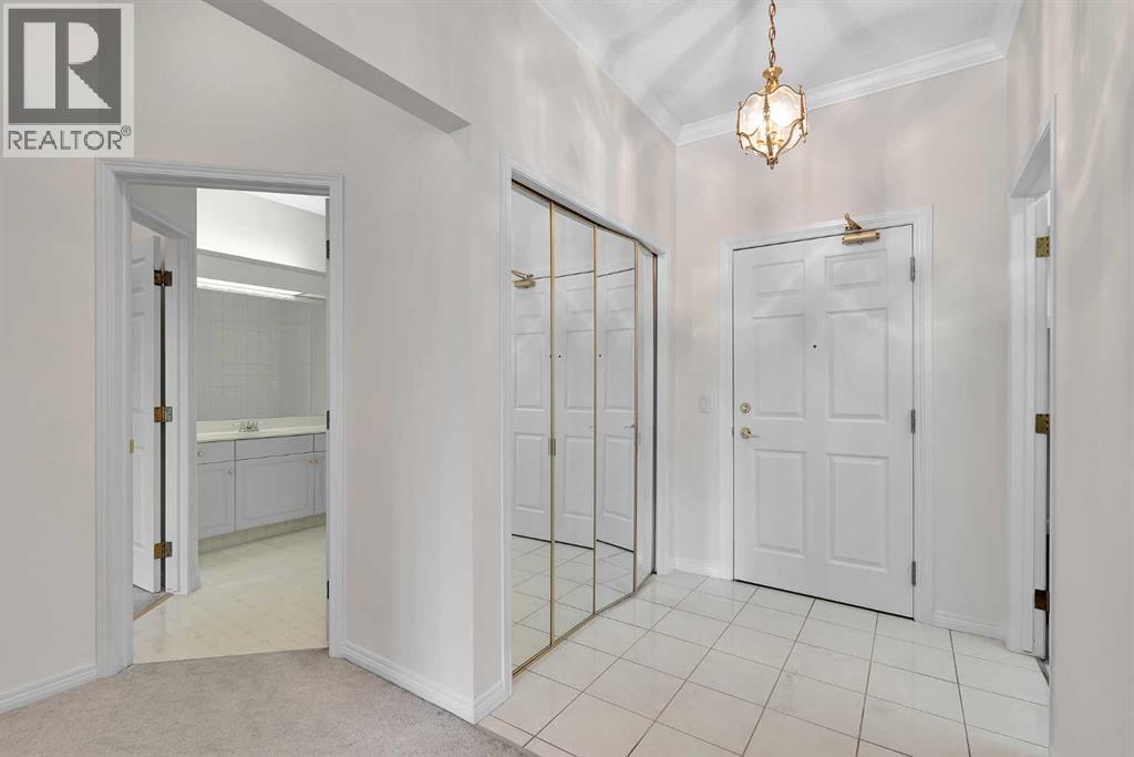 Apartment for Sale in 108, 9449 19 Street SW|Calgary, Alberta T2V5J8 5