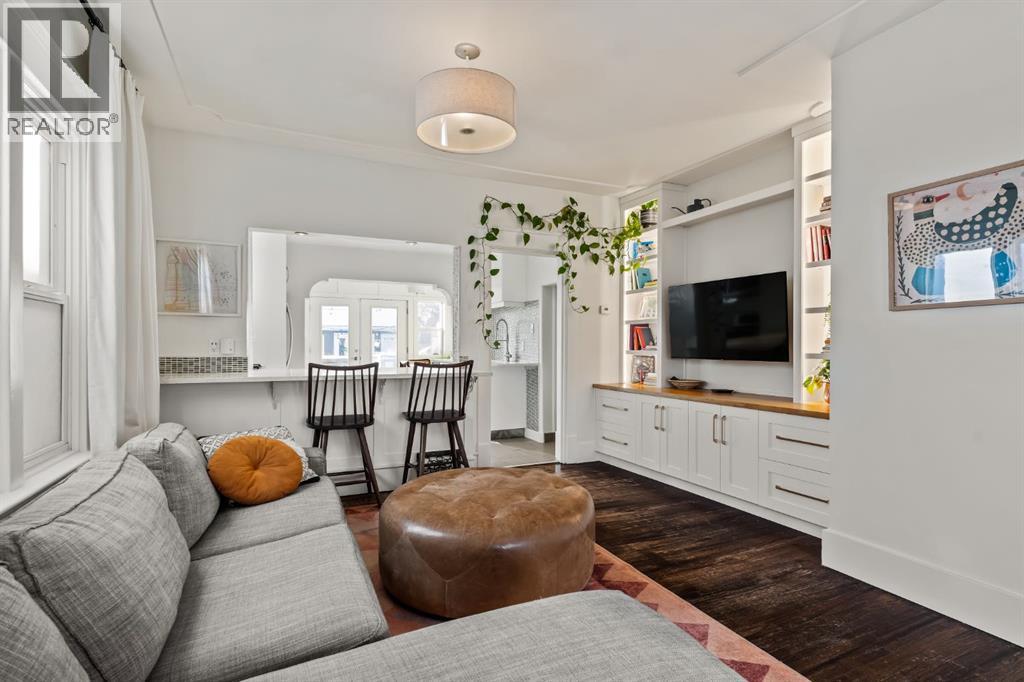 House for Sale in 1025 18 Avenue SE|Calgary, Alberta T2G1L5 5