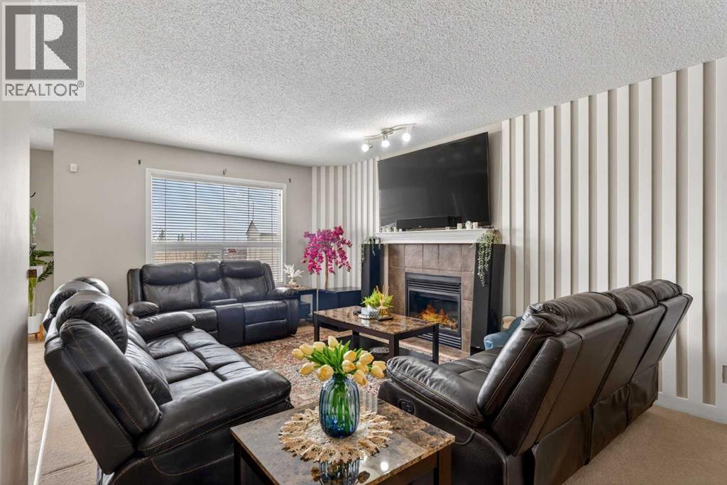 House for Sale in 106 Saddlecrest Crescent NE|Calgary, Alberta T3J0C5 5