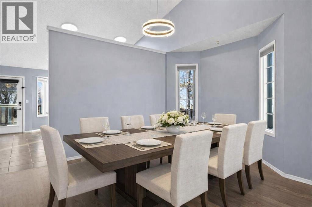 House for Sale in 328 Douglas Ridge Close SE|Calgary, Alberta T2Z2M4 4