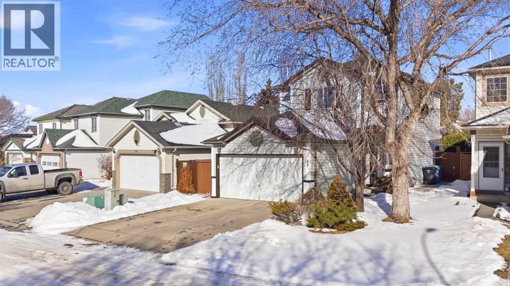 House for Sale in 84 Mt Apex Green SE|Calgary, Alberta T2Z2V3 2