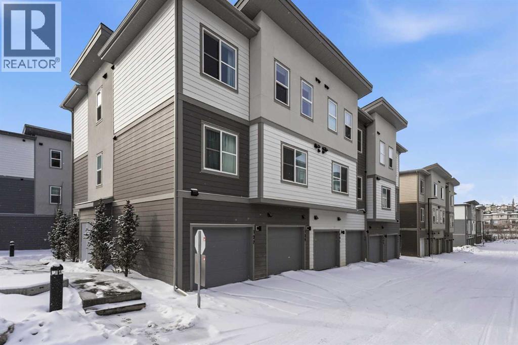 Row / Townhouse for Sale in 129, 2117 81 Street SW|Calgary, Alberta T3H6H5 2