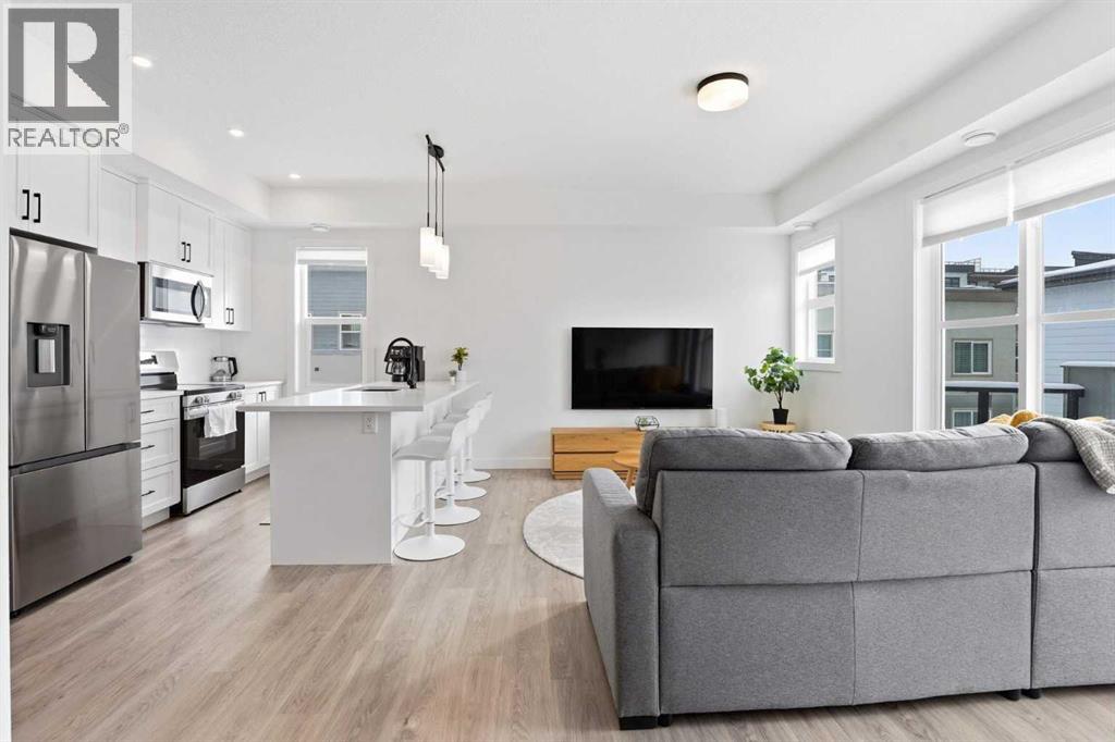 Row / Townhouse for Sale in 129, 2117 81 Street SW|Calgary, Alberta T3H6H5 5