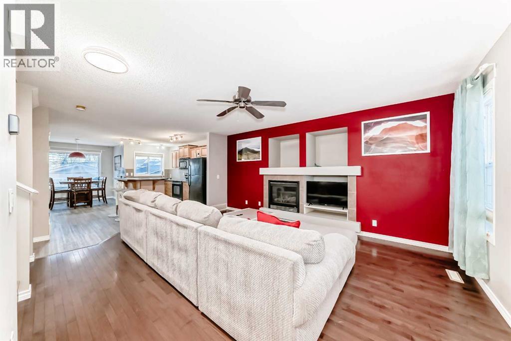 House for Sale in 119 Evermeadow Avenue SW|Calgary, Alberta T2Y5E5 4