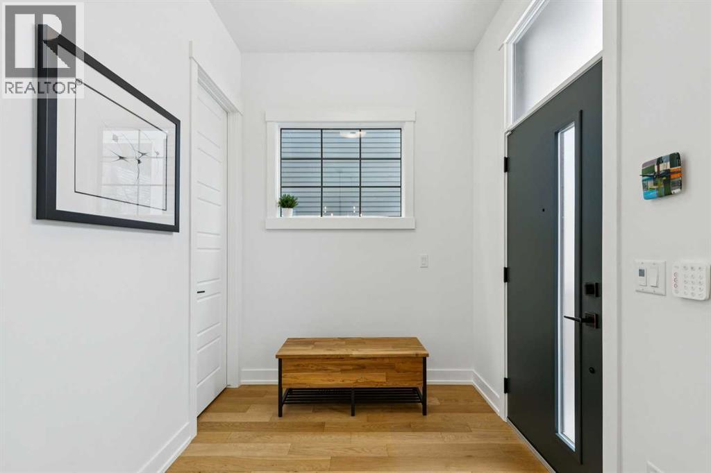 Duplex for Sale in 411 15 Street NW|Calgary, Alberta T2N2B1 2