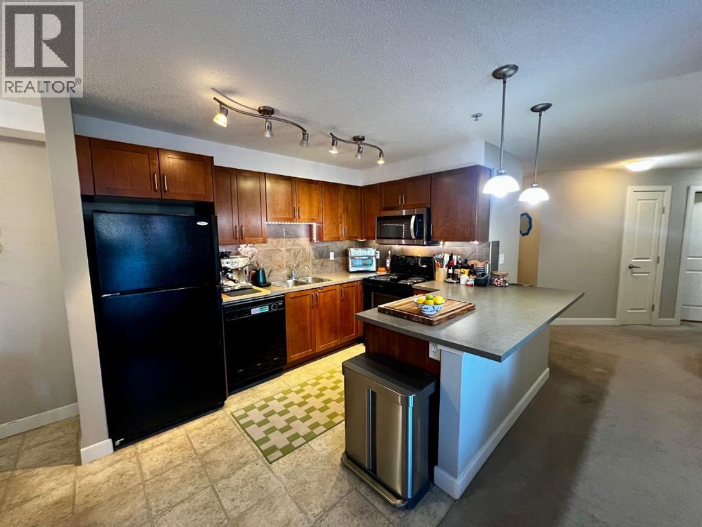 Apartment for Sale in 201, 162 Country Village Circle NE|Calgary, Alberta T3K0E6 5