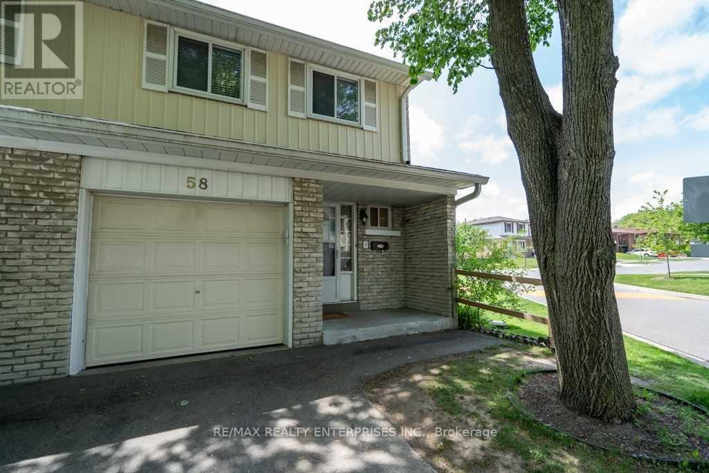 Row / Townhouse for Sale in 58 - 830 STAINTON DRIVE|Mississauga (Erindale), Ontario L5C2Z3