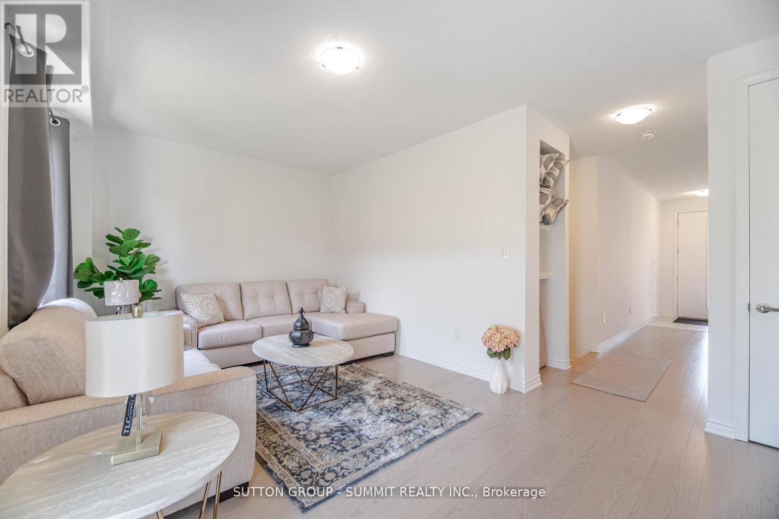 Row / Townhouse for Sale in 5206 VIOLA DESMOND DRIVE|Mississauga (Churchill Meadows), Ontario L5M2S7 5