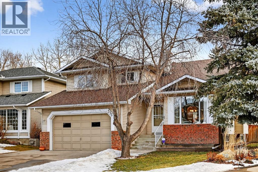 House for Sale in 311 Douglasbank Drive SE|Calgary, Alberta T2Z2C7 2