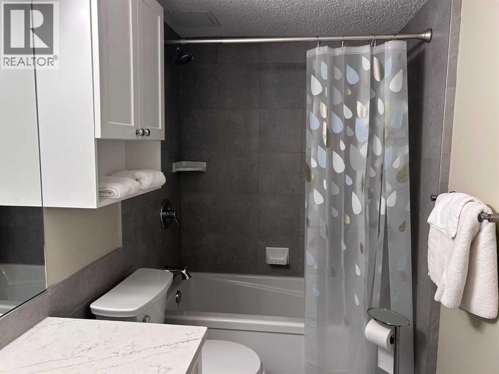 Apartment for Sale in 307, 617 56 Avenue SW|Calgary, Alberta T2V0G9 5