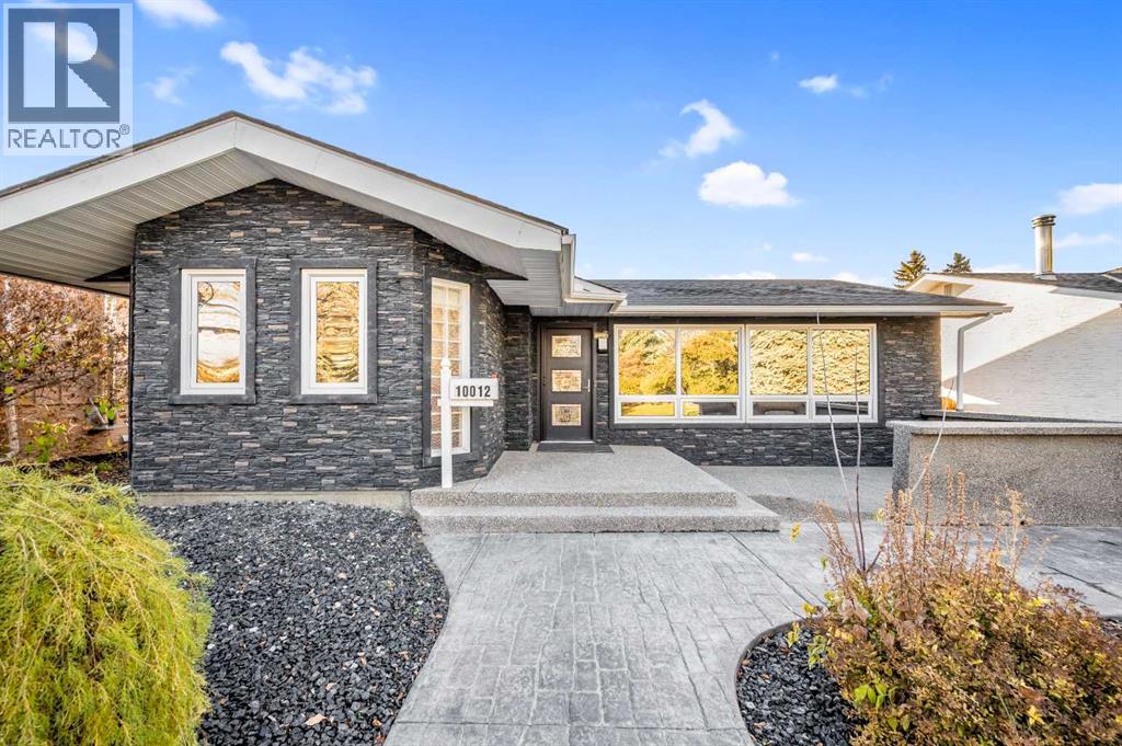 House for Sale in 10012 Willowview Road SE|Calgary, Alberta T2J1P4 5