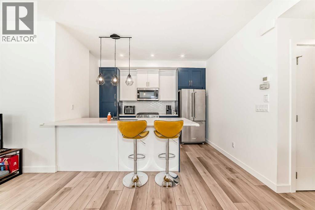 Row / Townhouse for Sale in 44 Spring Creek Common SW|Calgary, Alberta T2E6E2 3