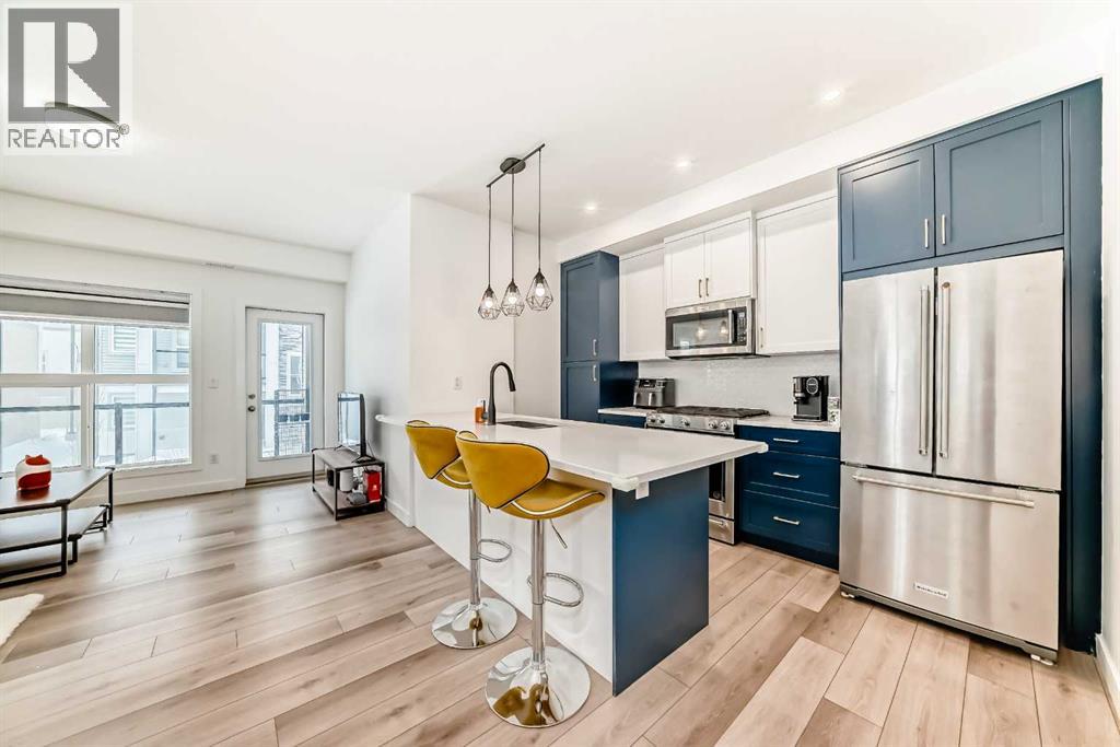 Row / Townhouse for Sale in 44 Spring Creek Common SW|Calgary, Alberta T2E6E2 4