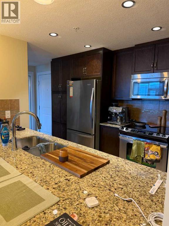 Apartment for Sale in 701, 16 Varsity Estates Circle NW|Calgary, Alberta T3A1W9 4