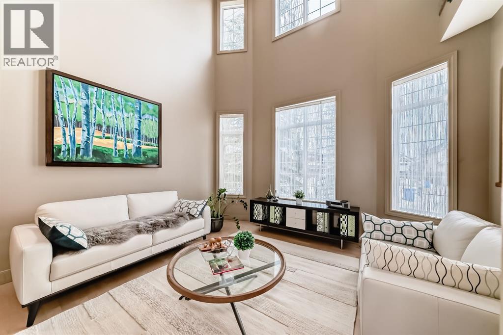 House for Sale in 38 Discovery Ridge Green SW|Calgary, Alberta T3H4Y4 4