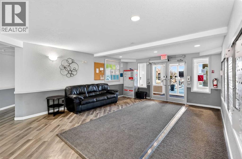 Apartment for Sale in 224, 1717 60 Street SE|Calgary, Alberta T2A7Y7 4