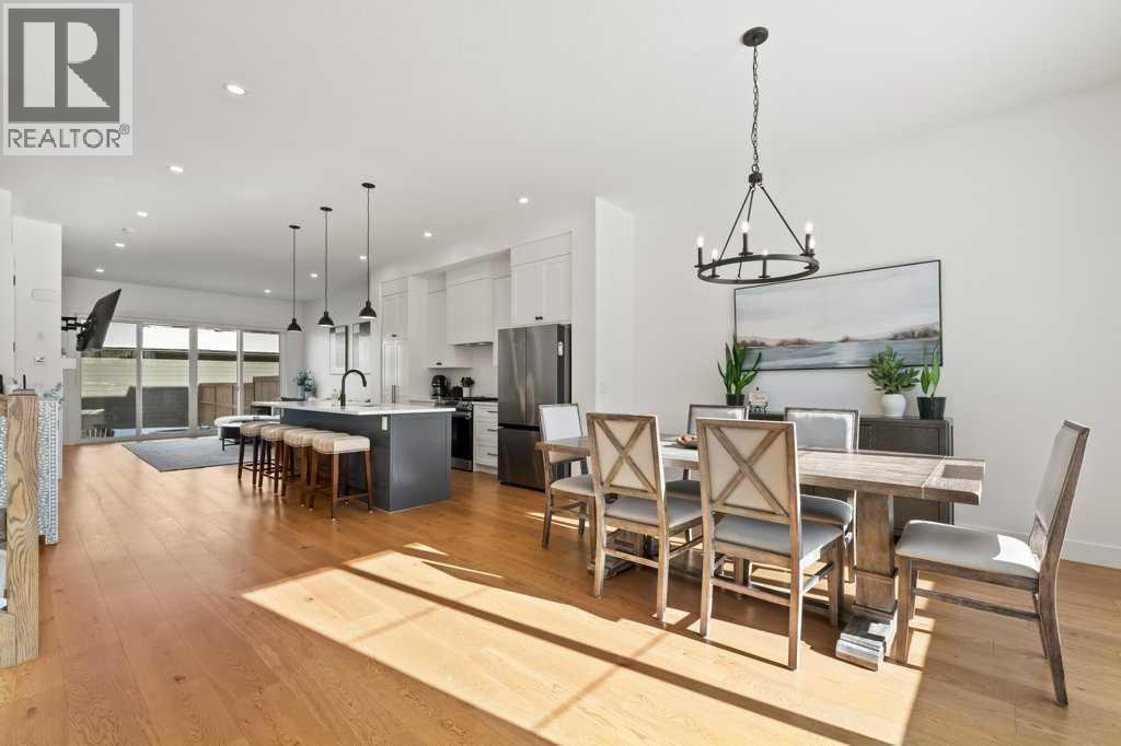 Duplex for Sale in 318 28 Avenue NE|Calgary, Alberta T2E2B3 2