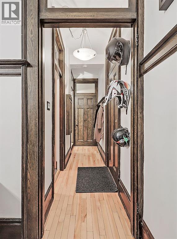 Apartment for Sale in 100, 804 18 Avenue SW|Calgary, Alberta T2T0G8 4