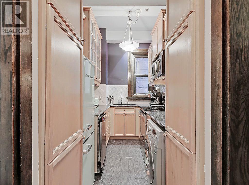 Apartment for Sale in 100, 804 18 Avenue SW|Calgary, Alberta T2T0G8 5