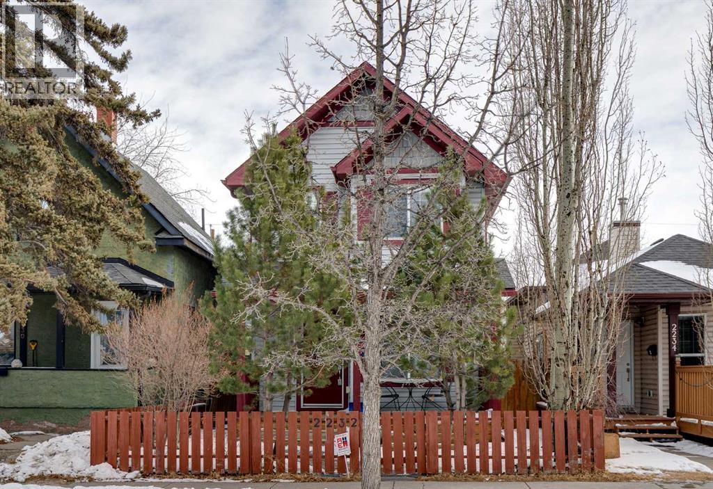 House for Sale in 2232 15A Street SE|Calgary, Alberta T2G3N1 2