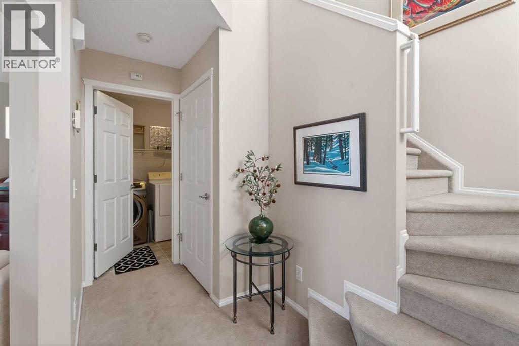 Duplex for Sale in 10 Cougar Ridge Bay SW|Calgary, Alberta T3H4X6 5