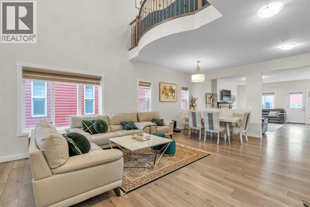 House for Sale in 7672 80 Avenue NE|Calgary, Alberta T3J0Z6 5