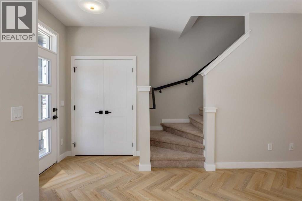 Row / Townhouse for Sale in 7189 Rangeview Avenue SE|Calgary, Alberta T3S0R2 3