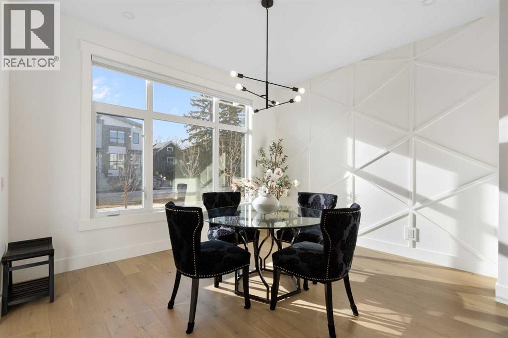 Duplex for Sale in 234 25 Avenue NE|Calgary, Alberta T2E1Y1 5