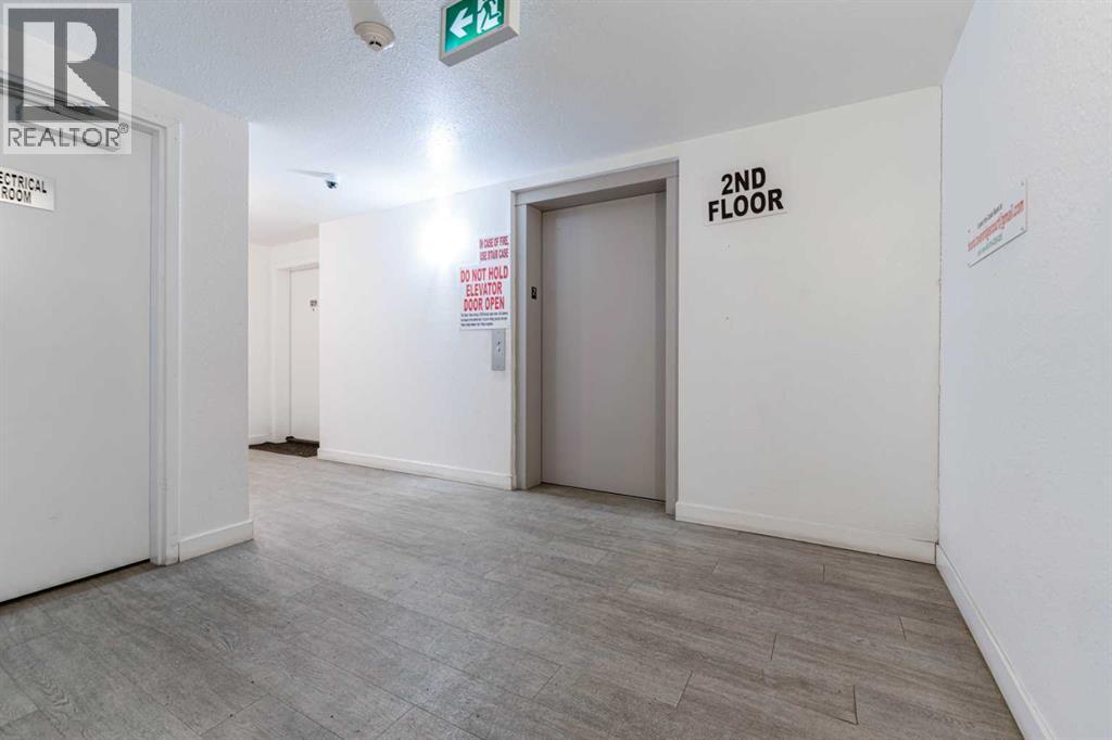 Apartment for Sale in 3217, 6118 80 Avenue NE|Calgary, Alberta T3J0S6 5