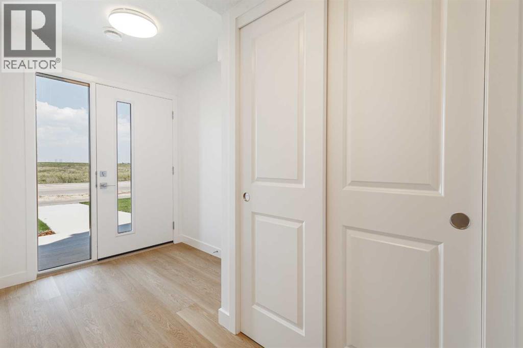 Row / Townhouse for Sale in 409, 8535 19 Avenue SE|Calgary, Alberta T2A7W8 5