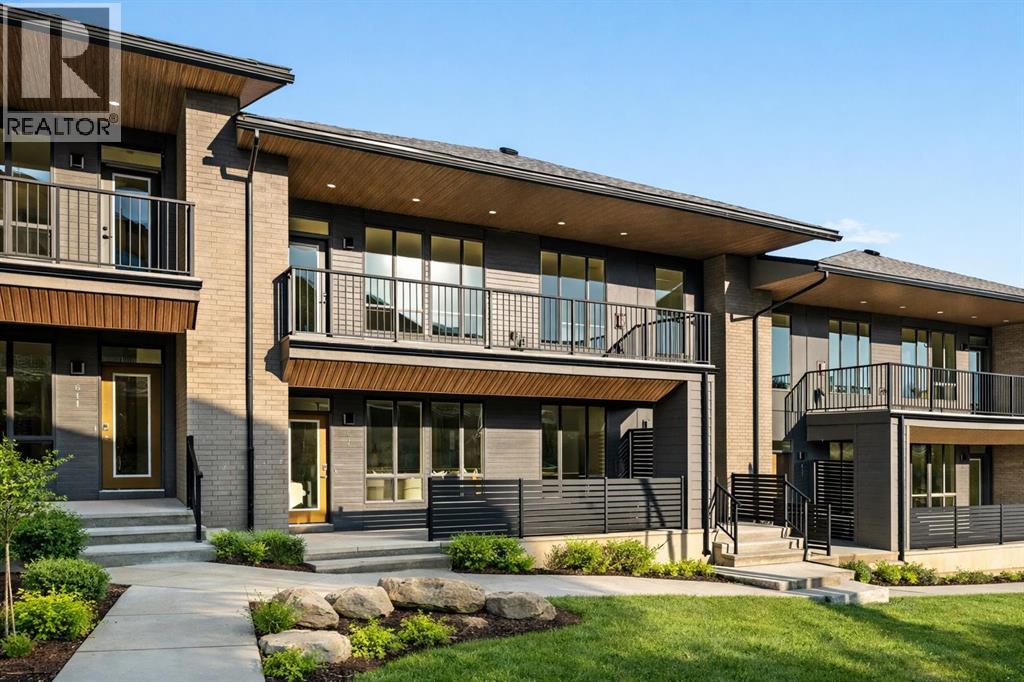 Row / Townhouse for Sale in 613 Sovereign Common SW|Calgary, Alberta T3C3Y3