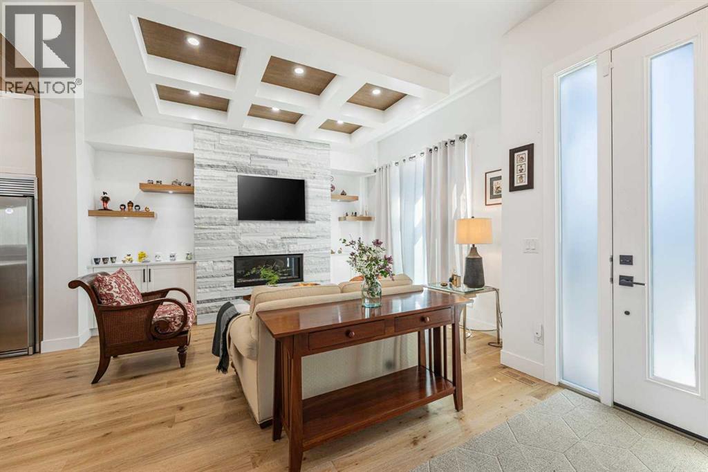 Duplex for Sale in 1932 27 Street SW|Calgary, Alberta T3E2E5 4