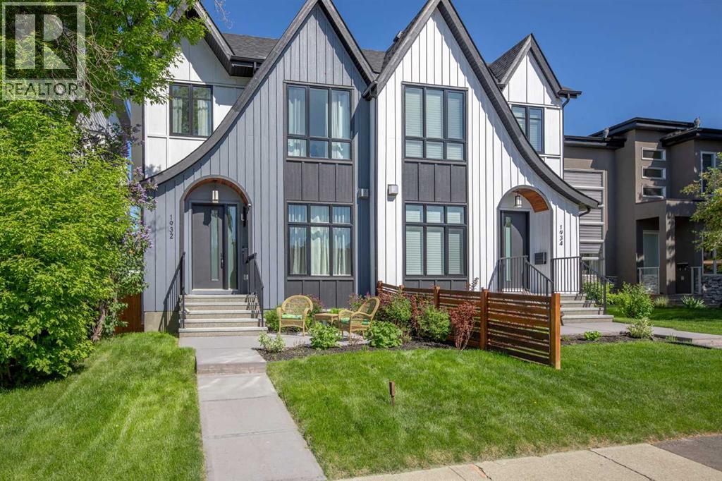 Duplex for Sale in 1932 27 Street SW|Calgary, Alberta T3E2E5 2
