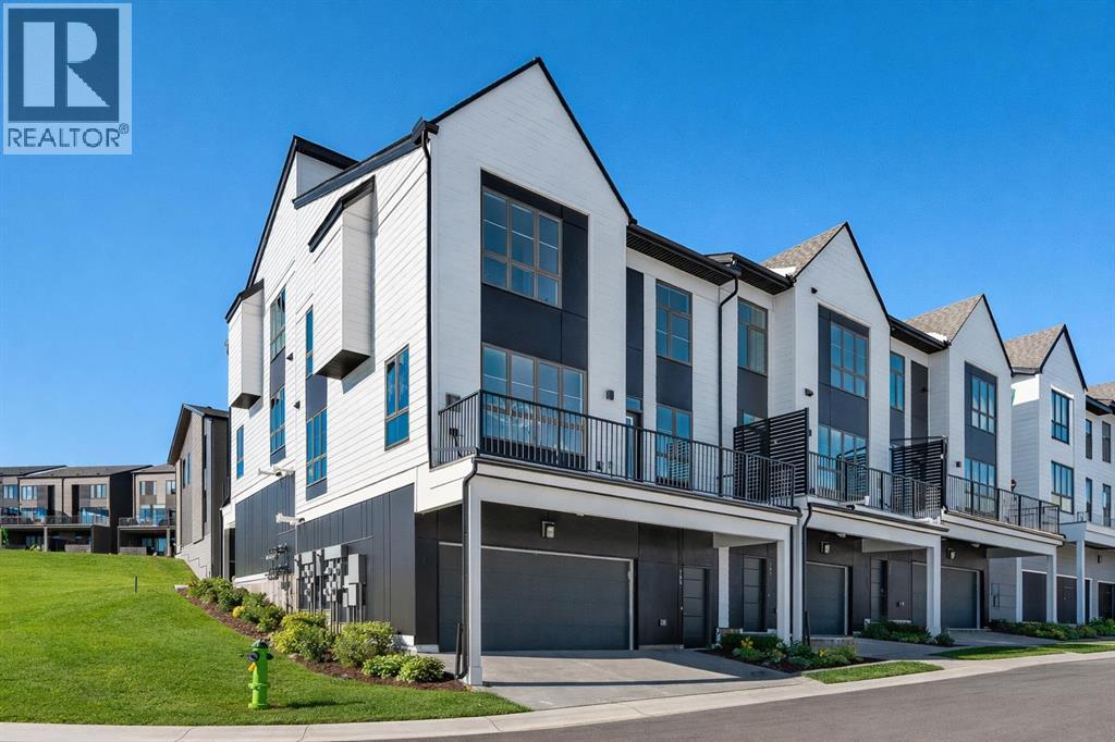 Row / Townhouse for Sale in 705 Sovereign Common SW|Calgary, Alberta T3C3Y3