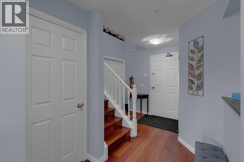 Apartment for Sale in 103, 923 15 Avenue SW|Calgary, Alberta T2R0S2 3