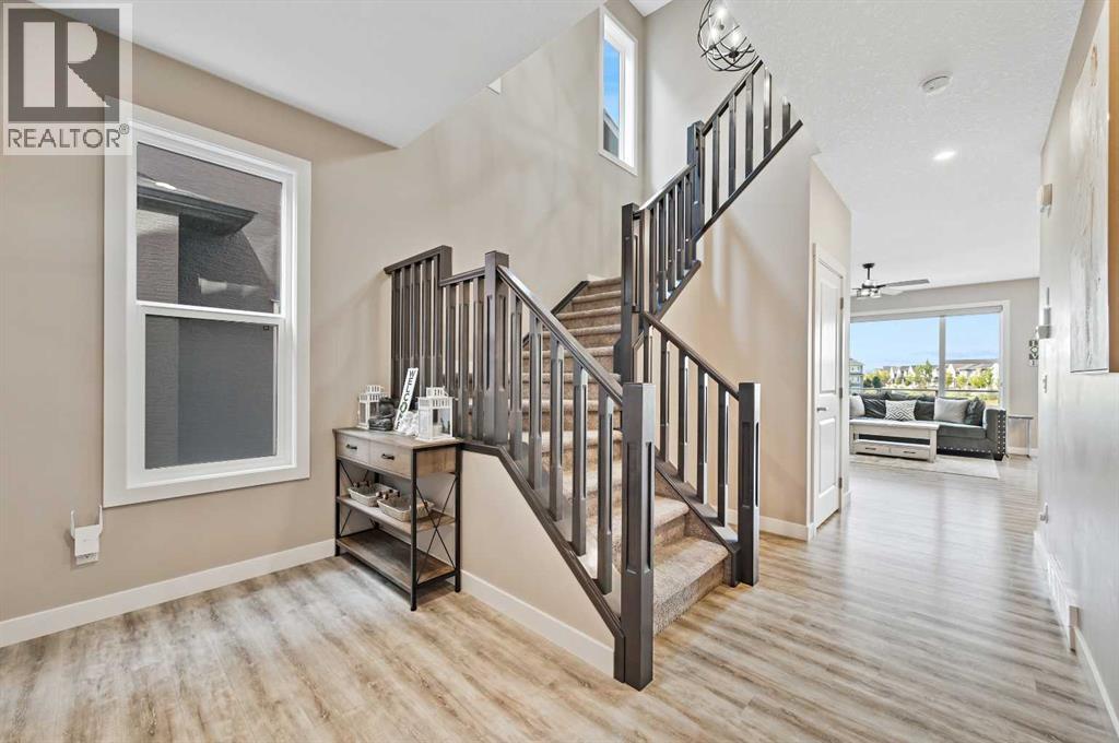 House for Sale in 13 Cranbrook Cove SE|Calgary, Alberta T3M2S9 5